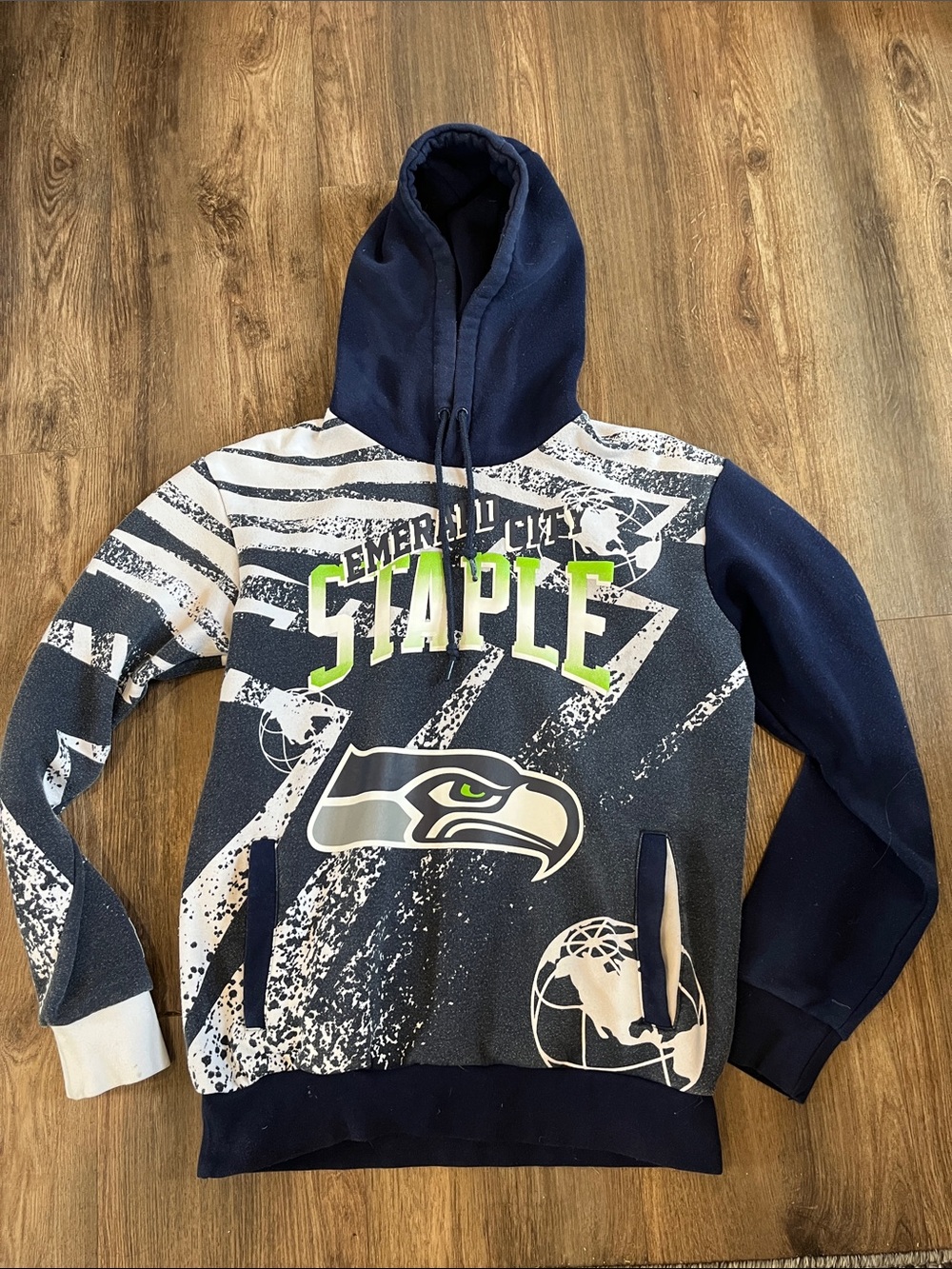 NFL x Staple Seattle Seahawks "Emerald City" Printed Graphic Hoodie Men’s Sz S